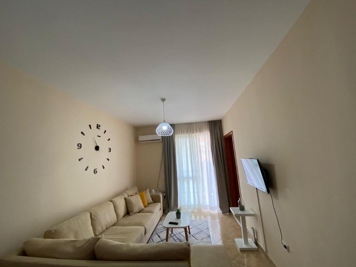 Chlo Apartment 2 Tirana Exterior foto